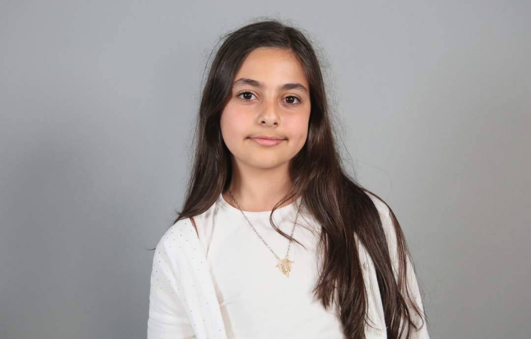 DEFNE ÇOLAK